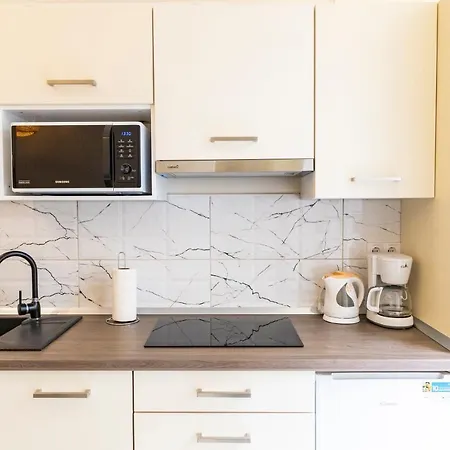 Urban Spot With Ac Apartment *